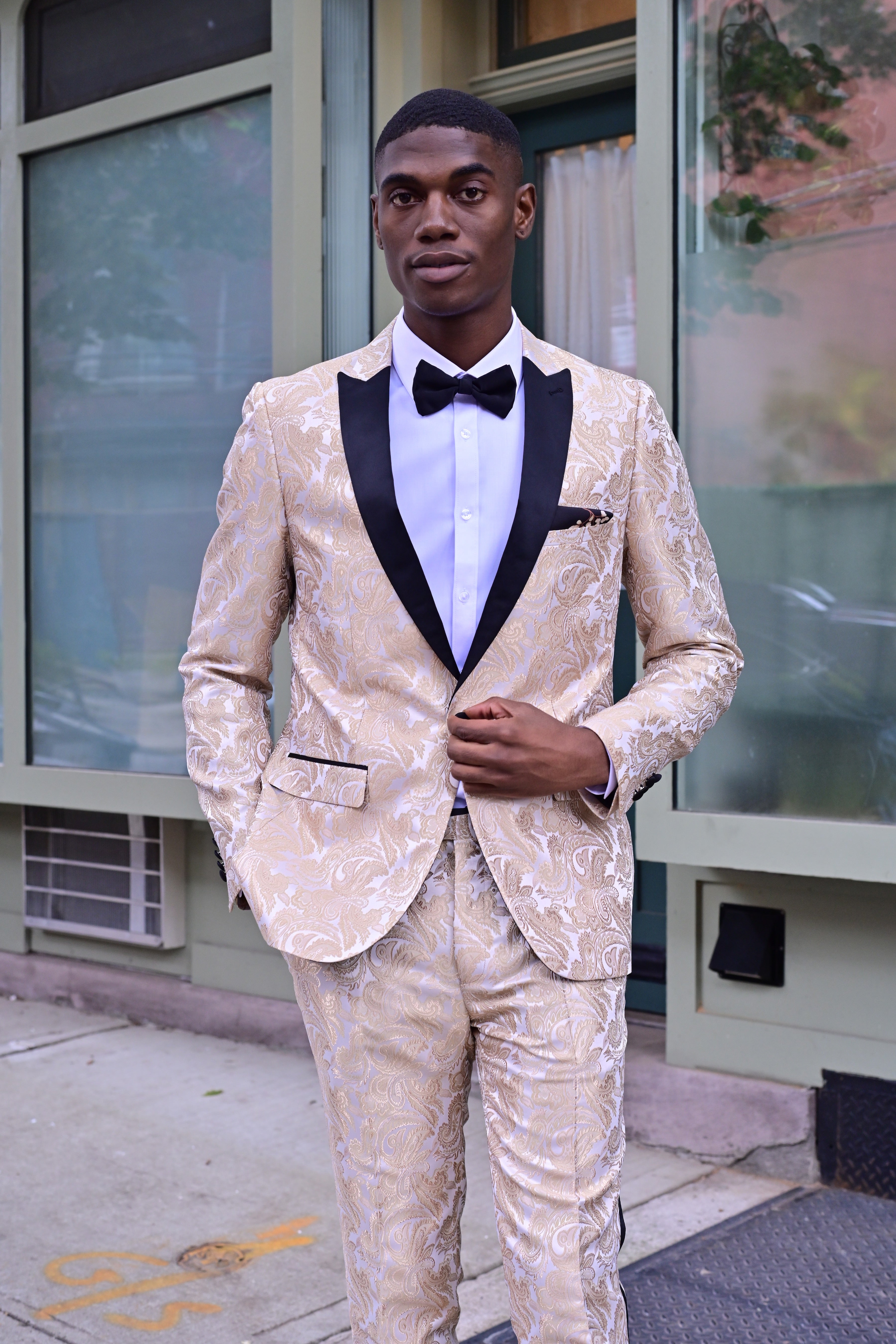 Grosvenor Peak Tux Jacket - slim - Cream Gold Paisley