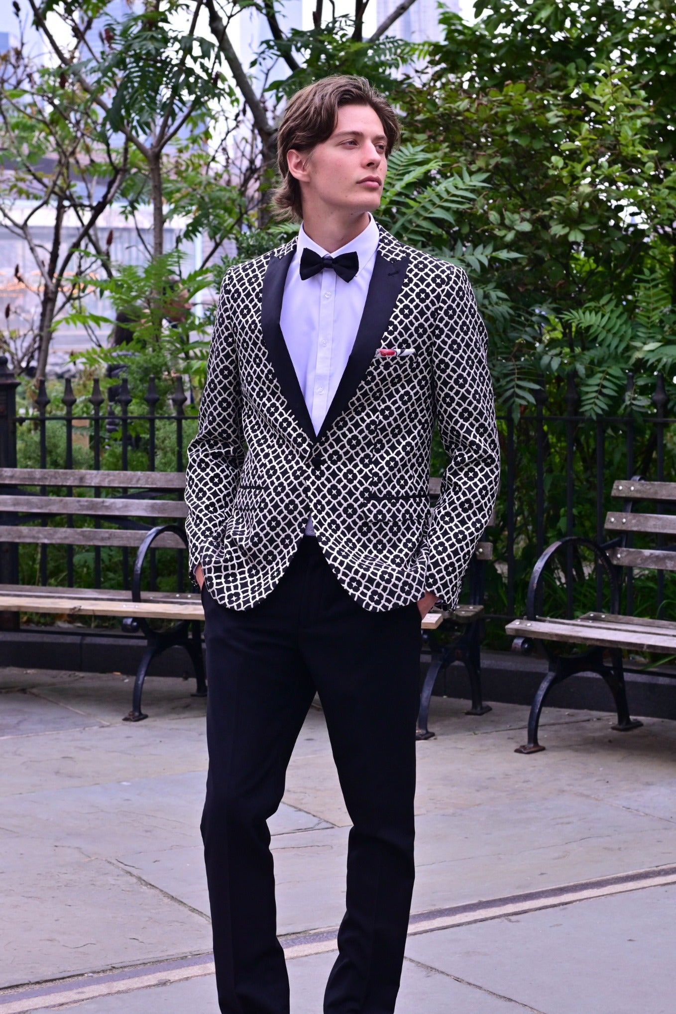 Grosvenor Peak Tux Jacket - slim - Blk Silver Floral Jacquard